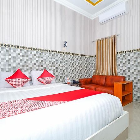 Oyo 3125 Hotel Taman Sari Semarang Esterno foto