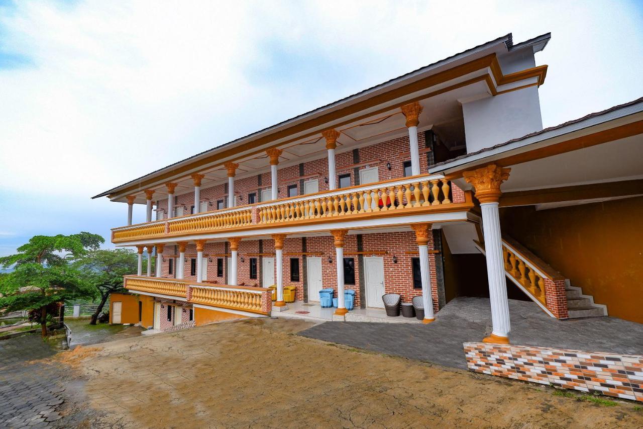 Oyo 3125 Hotel Taman Sari Semarang Esterno foto