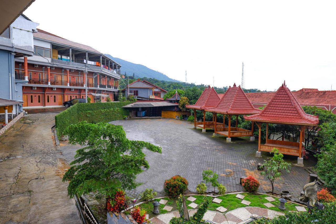 Oyo 3125 Hotel Taman Sari Semarang Esterno foto