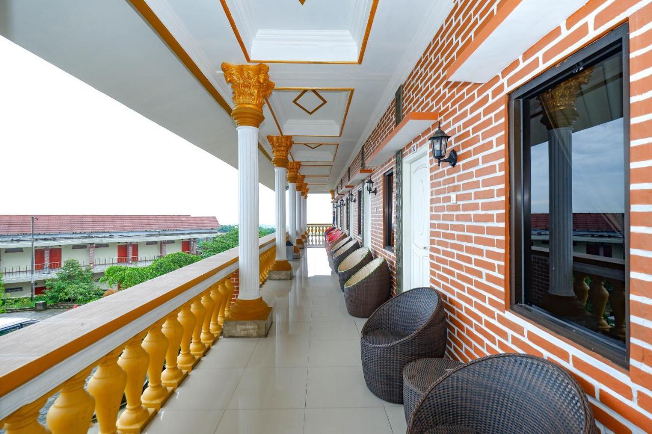Oyo 3125 Hotel Taman Sari Semarang Esterno foto