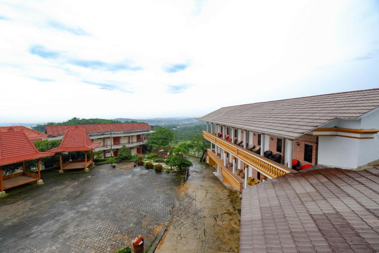 Oyo 3125 Hotel Taman Sari Semarang Esterno foto